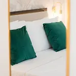 Valesium Suite